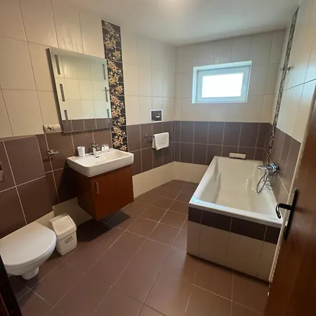 Benedikti بيت ضيافة بريفيدزا